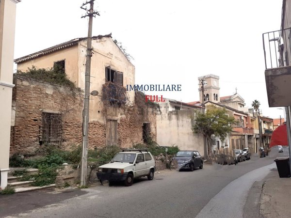 casa indipendente in vendita a Messina in zona Faro Superiore