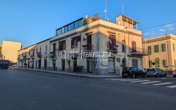 casa indipendente in vendita a Messina in zona Centro Storico