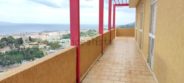 appartamento in vendita a Messina in zona Camaro