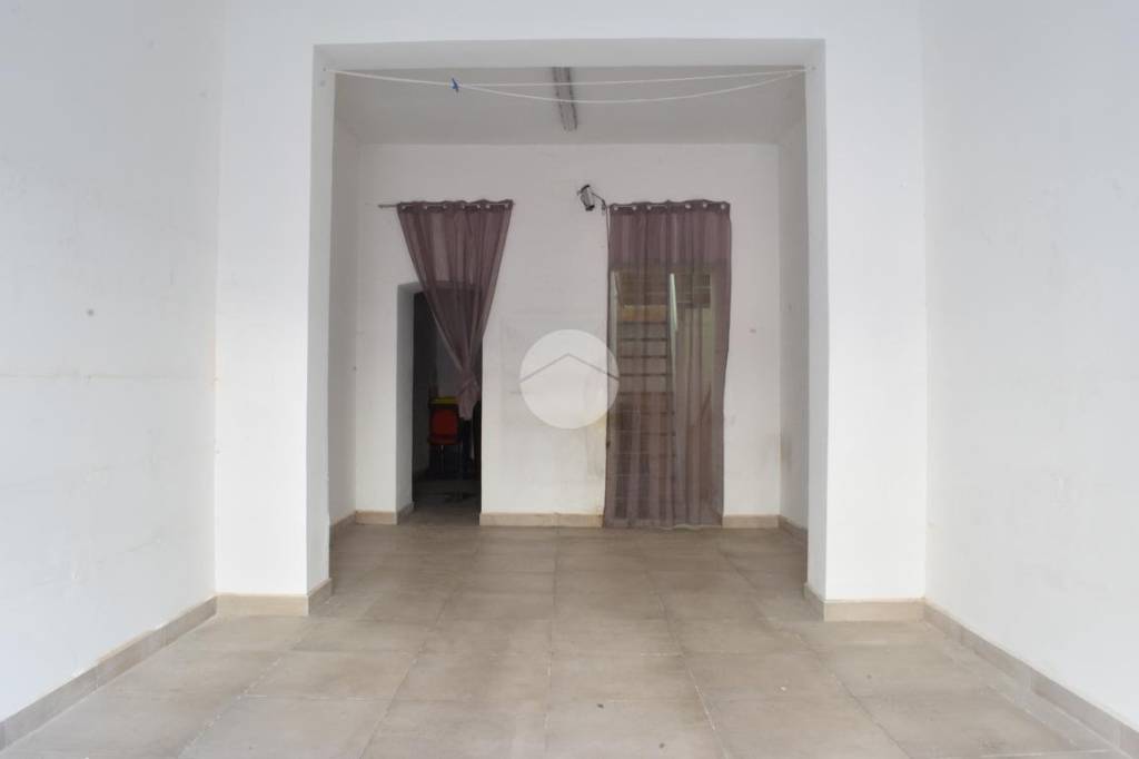 negozio in vendita a Messina