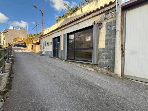 negozio in vendita a Messina in zona Ganzirri