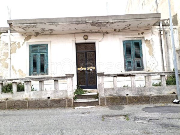 appartamento in vendita a Messina in zona Faro Superiore