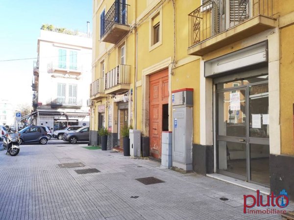 locale commerciale in vendita a Messina in zona Centro Storico