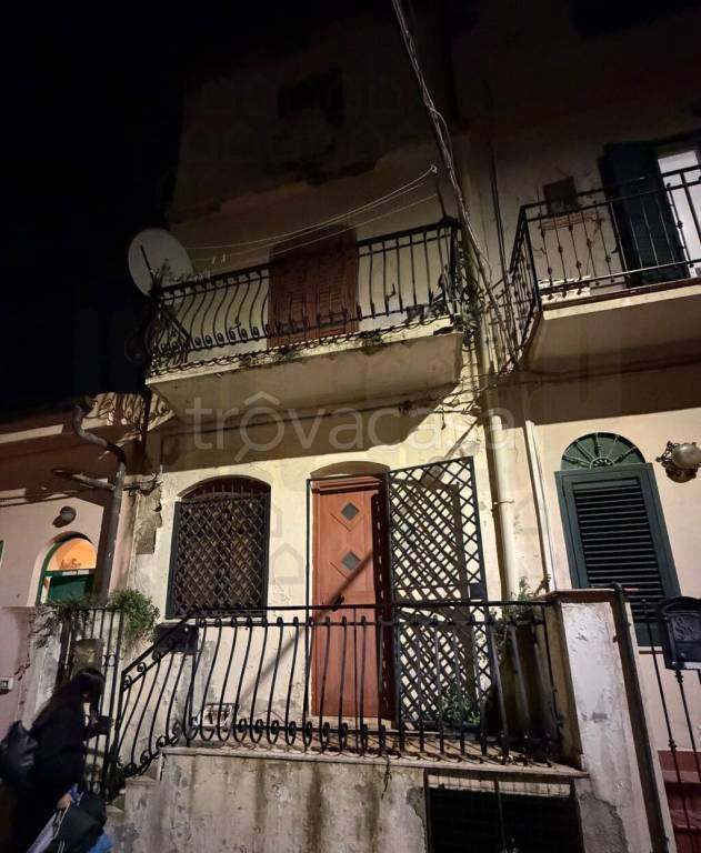 casa indipendente in vendita a Messina in zona Centro Storico