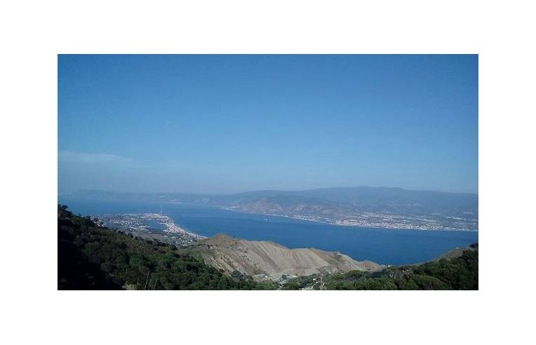 casa indipendente in vendita a Messina