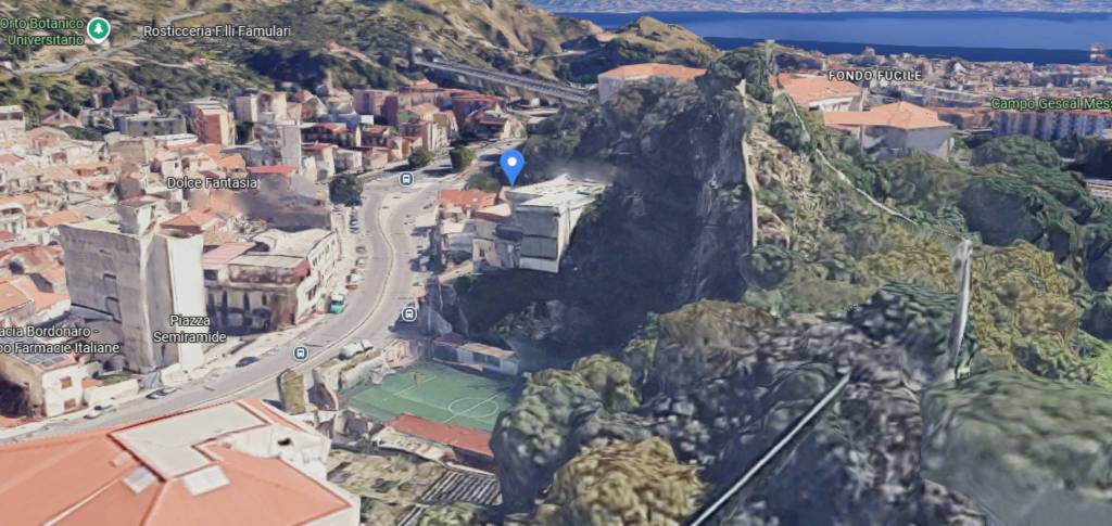 appartamento in vendita a Messina in zona Bordonaro