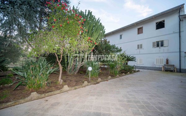 casa indipendente in vendita a Messina in zona Curcuraci