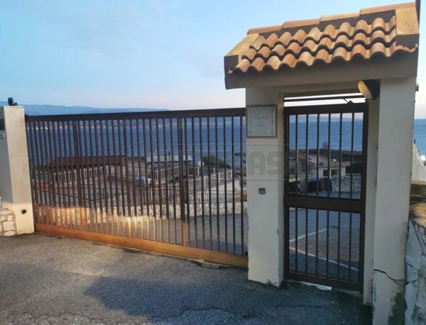 appartamento in vendita a Messina in zona Paradiso