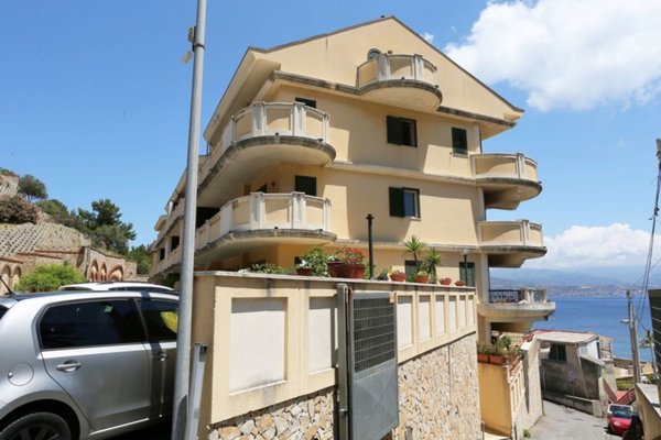 casa indipendente in vendita a Messina