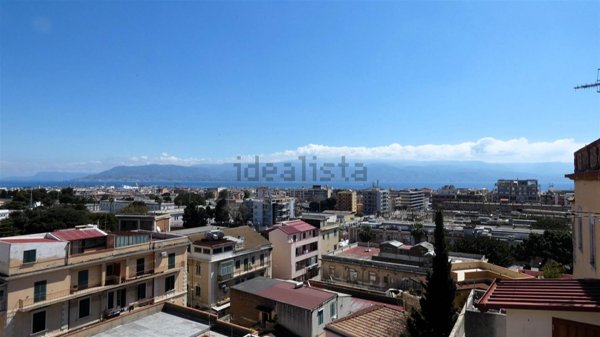 casa indipendente in vendita a Messina in zona Centro Storico