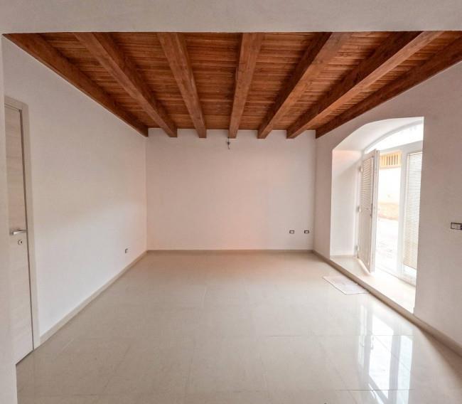 casa indipendente in vendita a Messina in zona Santo Stefano Medio