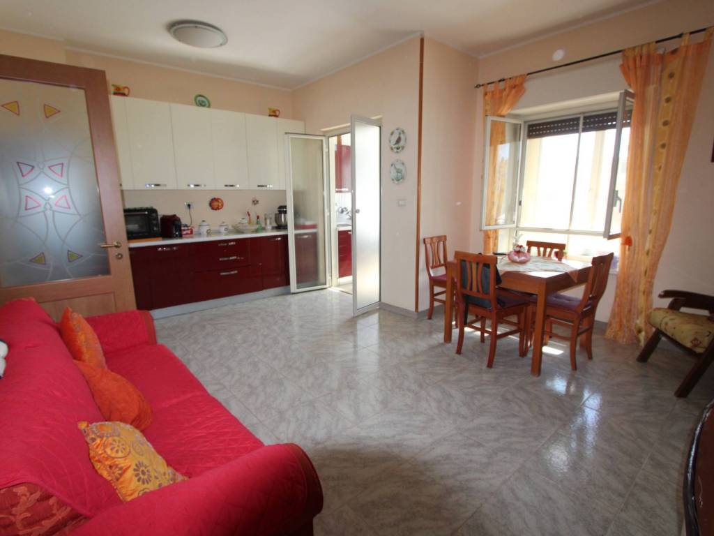 appartamento in vendita a Messina in zona Santa Lucia