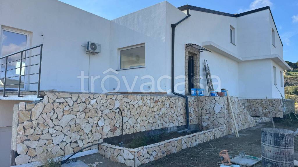 casa indipendente in vendita a Messina in zona Camaro
