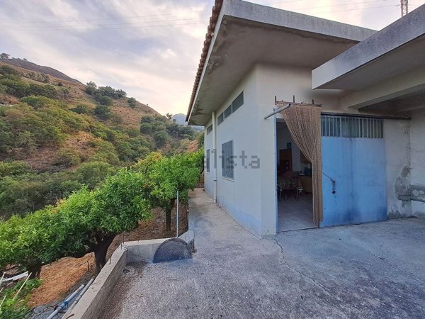 appartamento in vendita a Messina in zona Santa Margherita