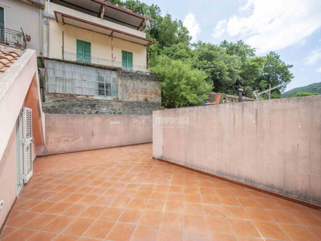 casa indipendente in vendita a Messina in zona Gazzi