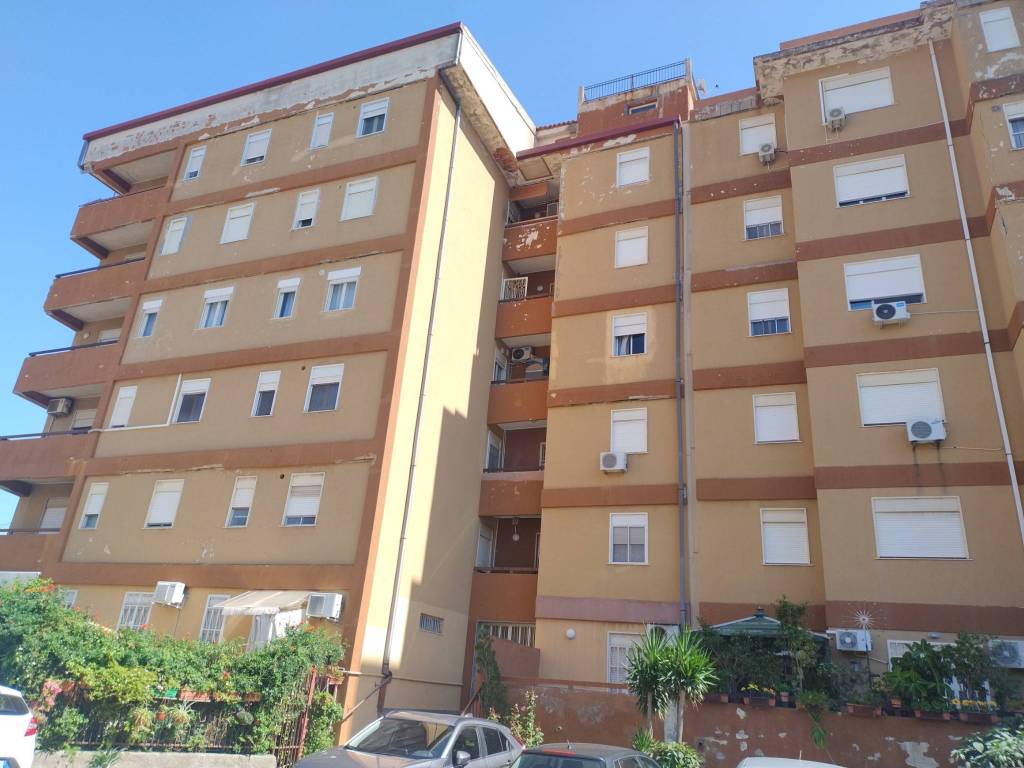 appartamento in vendita a Messina in zona Gazzi