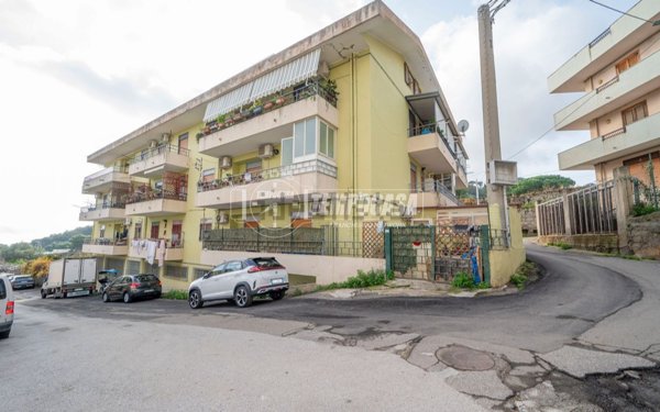 appartamento in vendita a Messina in zona Larderia