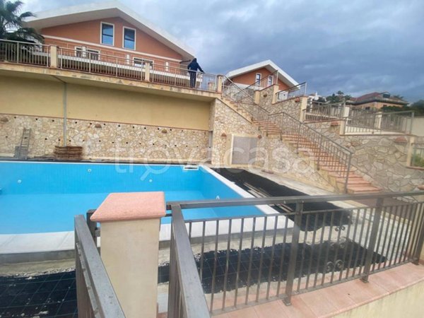 casa indipendente in vendita a Messina in zona Ganzirri