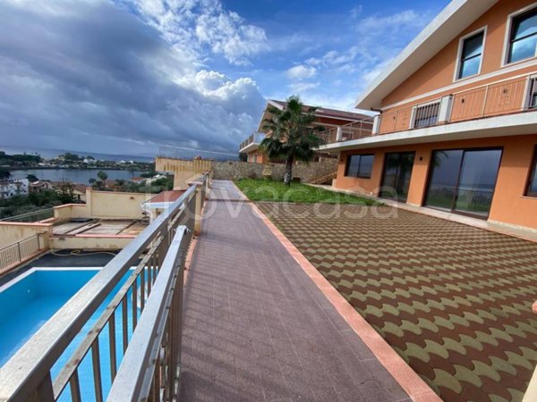 casa indipendente in vendita a Messina in zona Ganzirri