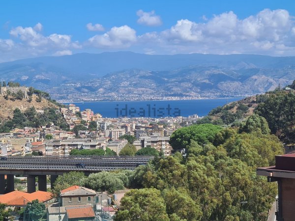 appartamento in vendita a Messina in zona Camaro