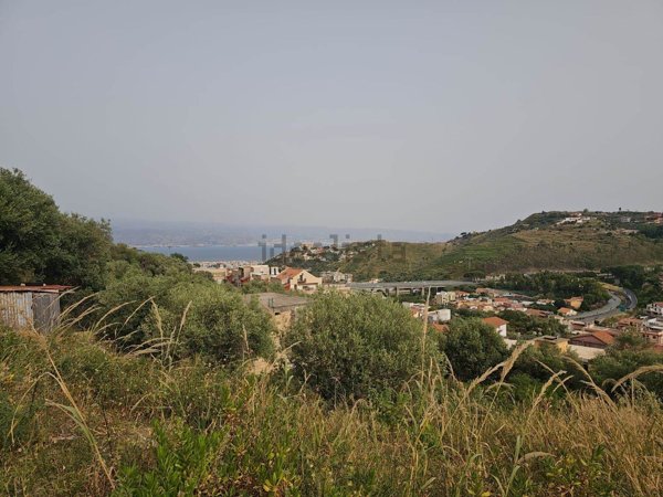casa indipendente in vendita a Messina in zona Camaro