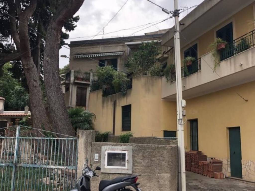 appartamento in vendita a Messina in zona Santa Margherita