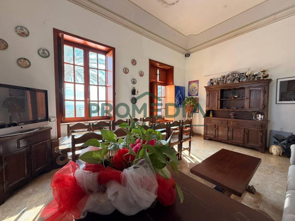 casa indipendente in vendita a Messina