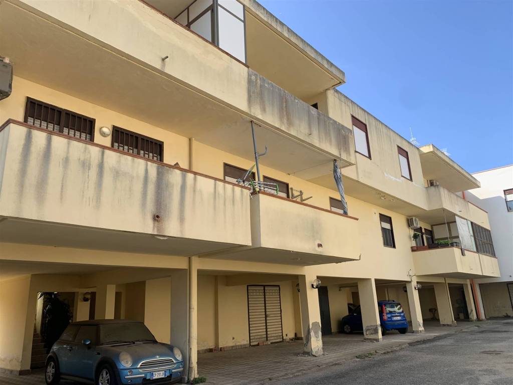 appartamento in vendita a Messina in zona Acqualadroni