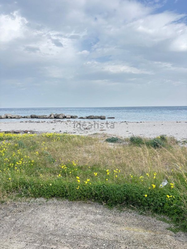 casa indipendente in vendita a Messina in zona Acqualadroni