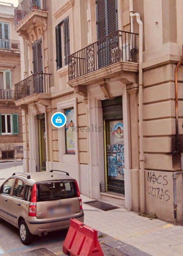 locale commerciale in vendita a Messina in zona Centro Storico