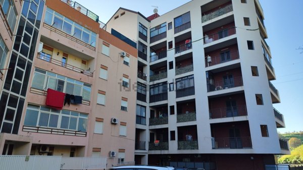 appartamento in vendita a Messina in zona Santa Lucia