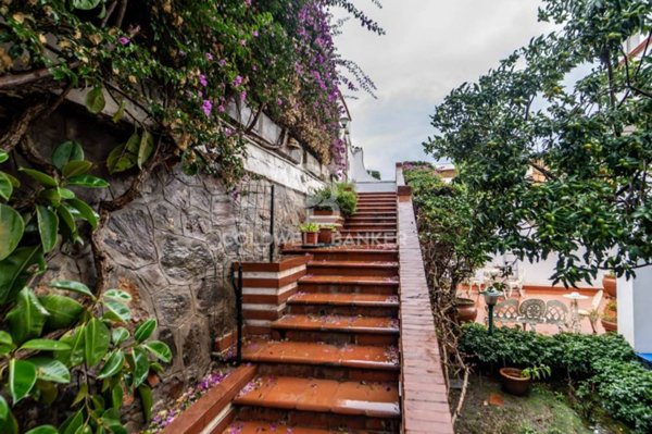 casa indipendente in vendita a Messina