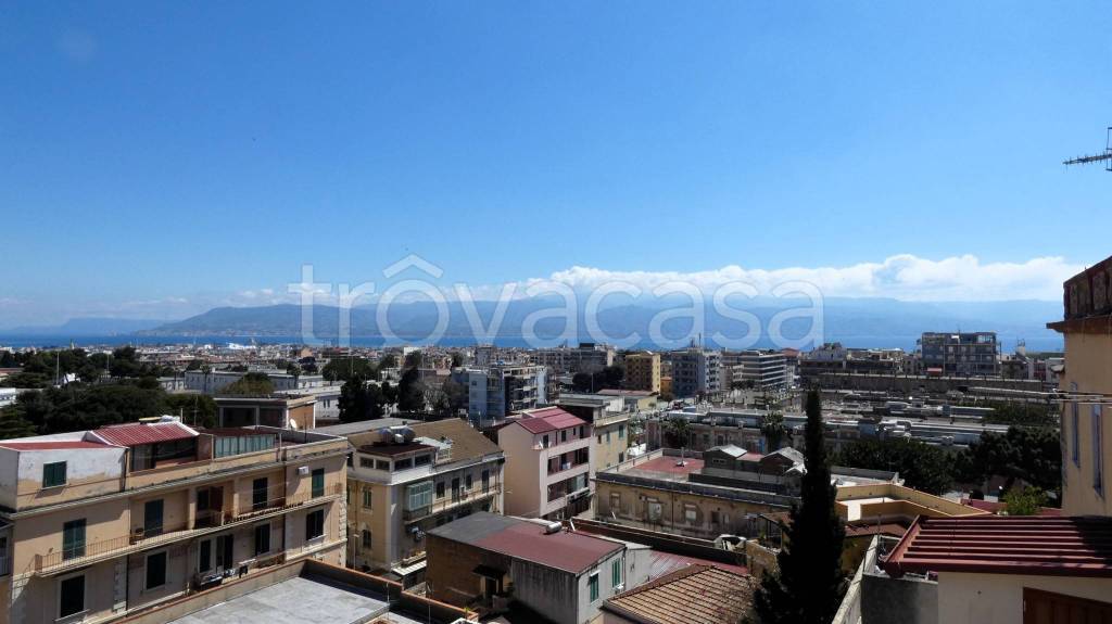 casa indipendente in vendita a Messina in zona Centro Storico