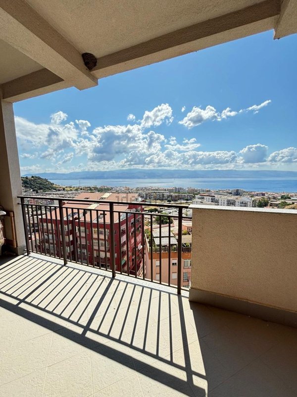 appartamento in vendita a Messina in zona Santa Lucia