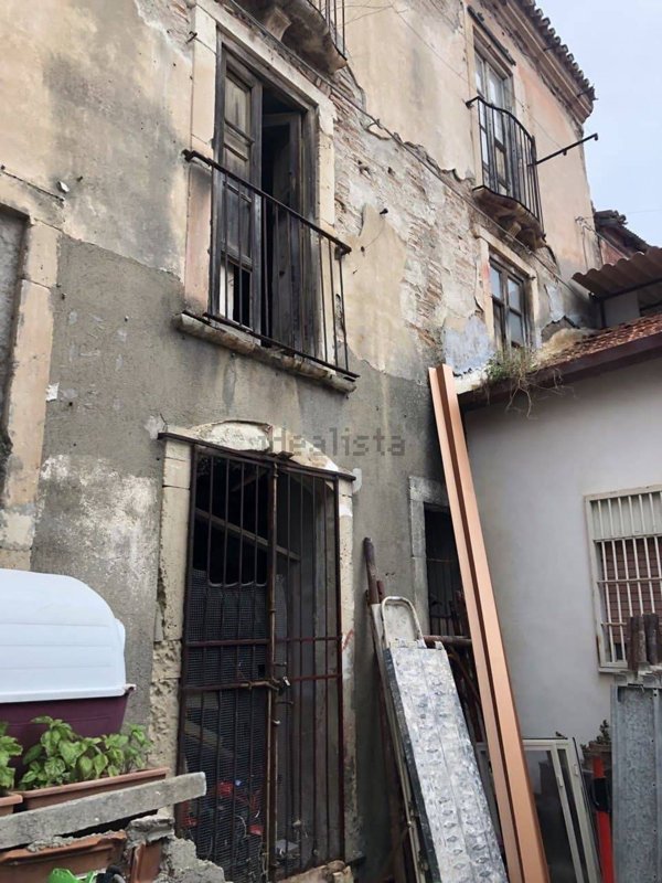 casa indipendente in vendita a Messina in zona Bordonaro