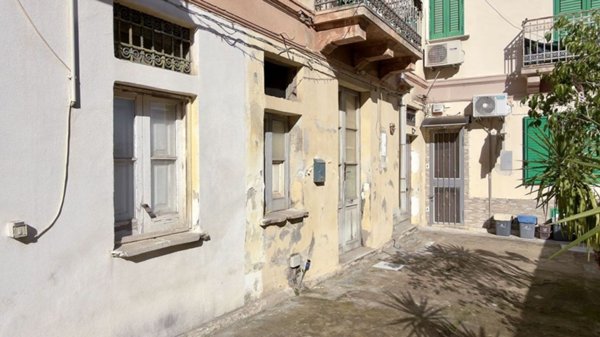 casa indipendente in vendita a Messina