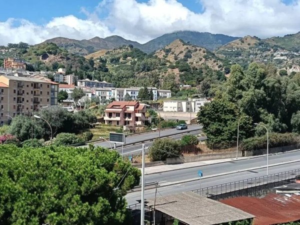 appartamento in vendita a Messina in zona Gazzi