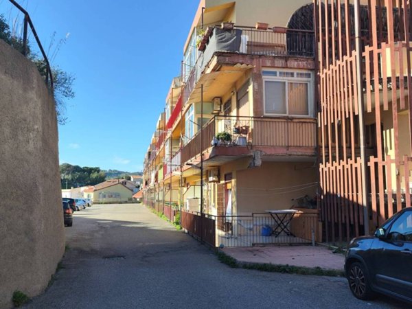 appartamento in vendita a Messina in zona Faro Superiore