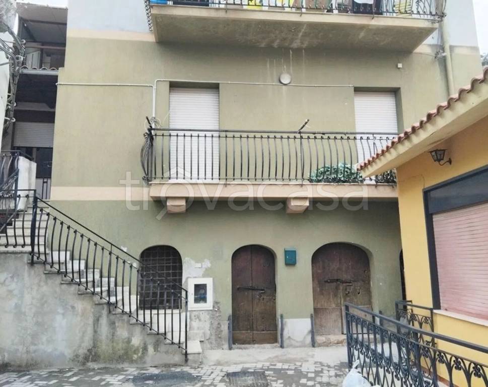 appartamento in vendita a Messina in zona Galati / Mili San Marco