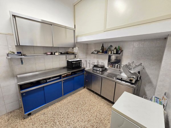 negozio in vendita a Messina