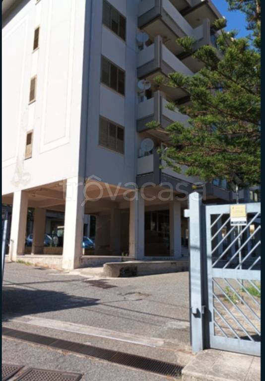 appartamento in vendita a Messina in zona Santa Lucia