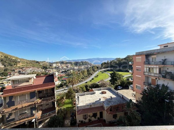 appartamento in vendita a Messina in zona Camaro