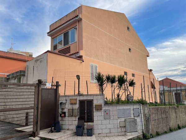 casa indipendente in vendita a Messina in zona Ganzirri