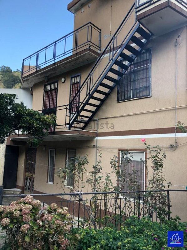 appartamento in vendita a Messina in zona Larderia