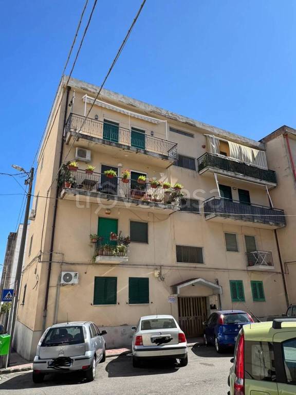 appartamento in vendita a Messina in zona Gazzi