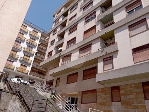 appartamento in vendita a Messina in zona Centro Storico