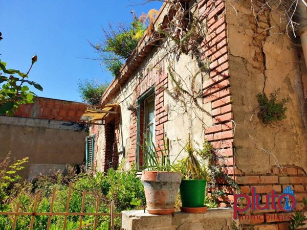 casa indipendente in vendita a Messina in zona Gazzi