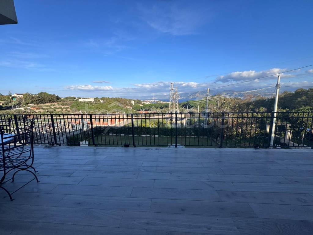 casa indipendente in vendita a Messina in zona Faro Superiore