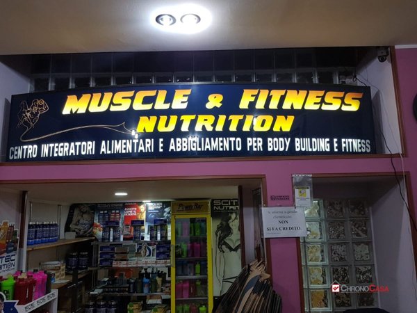 locale commerciale in vendita a Messina in zona Centro Storico