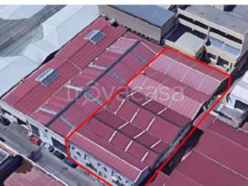 locale commerciale in vendita a Messina